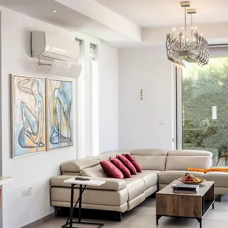 Villa Milos Lifestyle H29 Protarász